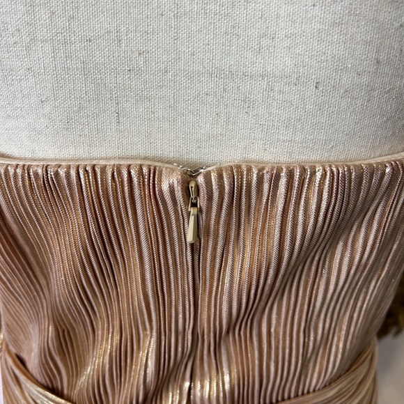 NWT Mac Duggal [6] 27062 Tea-Length Maxi Gold Ruffle Tiered Dress Metallic - Picture 7 of 11